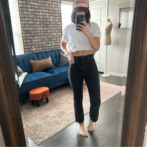 Zara Black Straight Leg Jeans 4 High Rise Raw Hem Minimalist Capsule Fit - Picture 2 of 8